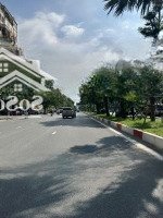 Bán Nhà - Hoàng Quốc Việt , Cầu Giấy - Phân Lô 6 Tầng Thang Máy Chỉ 15.3 Tỷ