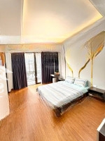 Bán Gấp Nhà Hoàng Văn Thái - Ô Tô 7 Chỗ Vào Nhà - Phân Lô Quân Đội - Kinh Doanh Đỉnh - 65M2, 14.2Ty