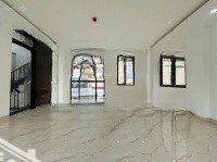 Toà Nhà Vip Nhất Phố Nguyễn Chí Thanh, Quận Đống Đa, Kinh Doanh, Vị Trí Đỉnh 80M2 X 7Tầng, Mt: 8M
