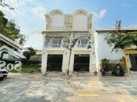 Nhà Mặt Tiền Đẹp Chủ Nhà Cần Bán Gấp Để Thanh Toán Ngân Hàng