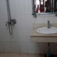 Cho thuê căn hộ 70m2, tầng 4, 2 ngủ khu tập thể quân đội ngõ 558 Nguyễn Văn Cừ,Long Biên