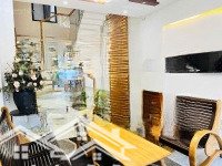 Bán Nhà 2Tmặt Tiềnđ.10M5 Lề 5M Ngay Trên Trục Thông Ra Bãi Tắm- Diện Tích: 208M2 Ngang 8M-Xây Max 7Tầng-Chỉ 9 Tỷ