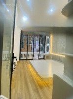 Bán Nhà Ngõ 814 Láng Ngõ Ô Tô Nhà Gần Phố Diện Tích 33M2 5 Tầng