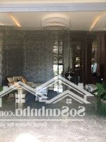 Bán Căn Nhà Phố Thương Mại , Xách Vali Ở Ngay, Full Nội Thất Cao Cấp , Trục Chính Lộ Giới 28M .