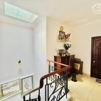 Bán nhà mặt tiền kinh doanh Nguyễn Văn Đậu, P11, Bình Thạnh, 82m2, 4 tầng, giá rẻ