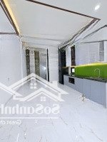 Hoàng Hoa Thám Ba Đình- Lô Góc 43M Vuông 6 Tầng Thang Máy - Mặt Tiền Gần 4M- Ngõ Thông Kinh Doanh