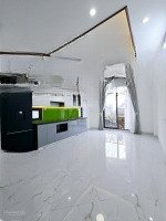 Hoàng Hoa Thám Ba Đình- Lô Góc 43M Vuông 6 Tầng Thang Máy - Mặt Tiền Gần 4M- Ngõ Thông Kinh Doanh
