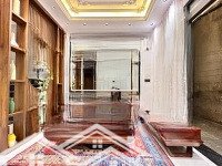 Căn Hiếm Rẻ! Phố Phạm Ngọc Thạch, Full Nôi Thất Đẹp, Ngõ Nông Rộng Ô Tô Đỗ Cửa, Quận Đống Đa