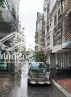 Nguyễn Xiển, Nhà Phân Lô, Sổ Vuông, Gara 7C, Vỉa Hè, Ô Tô Tránh, Dừng Đỗ