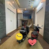 Bán nhà 4 tầng, Kiệt Nguyễn Văn Linh thông Hoàng Diệu, ngay trung tâm ngã 5