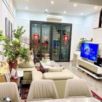 Bán  nhà đẹp Dốc Tam Đa, Quận Tây Hồ 5 tầng, mặt tiền 5.1m, diện tích 46m2