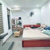 Bán  nhà đẹp Dốc Tam Đa, Quận Tây Hồ 5 tầng, mặt tiền 5.1m, diện tích 46m2