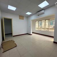 Cho thuê văn phòng Nguyễn Xiển - DT 80m2 phù hợp làm văn phòng, ô tô đỗ cửa