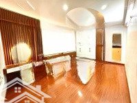 Bán Nhà Đẹp Phố Hoàng Hoa Thám- Gần Ô Tô Đỗ Tránh- Đẳng Cấp Hiện Đại Hoa Hậu Ba Đình Giá Chỉ 8 Tỷ