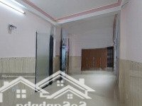 Cho Thuê Nhà Khu Chợ Kiến Thiết 3 Tầng 5 Phòng Ngủ 3 Vệ Sinh 110M2 Ngang 5.5M. 22 Triệu/Th