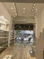 Cho Thuê Nhà Mặt Phố Đinh Liệt, Vị Trí Rất Đẹp, Mặt Tiền 3M, Liên Hệ: 0968952621, Phù Hợp Souvenir