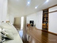 Bán Nhà Thạch Bàn 1 Căn Duy Nhất Xây 5 Tầng Độc Lập Diện Tích: 50M2,Mt:4,6M Sát Đường Cổ Linh Ô Tô Đỗ Cửa
