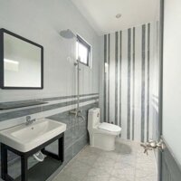 CHỈ 700TR SỞ HỮU NGAY CĂN 2 LẦU SHR GIÁP PHƯỜNG TÂN PHONG