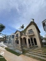 Kẹt Tiền Bán Cắt Lỗ Sâu Biệt Thự 8X20 Nằm Trên Trục Đường Chính 16M Gần Hồ Bơi Giá Chỉ 4.5 Tỷ