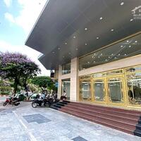 Cho Thuê Tòa Văn Phòng VIP 11 Tầng MP Trần Thái Tông.DT 315m2. Lô Góc. Giá 700tr/th