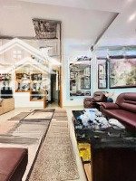 Siêu Phẩm Nhà Trần Quốc Hoàn - Nhà Phân Lô Ô Tô Chạy Vòng Quanh 50M2 - 5 Tầng -Mặt Tiền4.5M Giá Bán 14 Tỷ