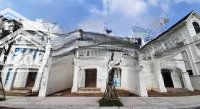Cực Hiếm! Biệt Thự Mặt Hồ Ngọc Trai Tiểu Khu San Hô Giá 43.X Tỷ Tại Vin Gia Lâm (0985 941715)