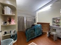 Gấp Gấp Cần Bán Căn Nhà Cầu Giấy Oto Đỗ Cửa Kinh Doanh Víp Sổ Vuông Đẹp
