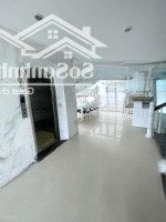 Chính Chủ Cho Thuê Biệt Thự 400M2 Đẳng Cấp Nằm Ngay Trung Tâm Hải Châu