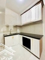 Chỉ Với Hơn 4 Tỷ Sở Hữu Ngay Nhà Mới 5 Tầng Long Biên Rộng Thoáng