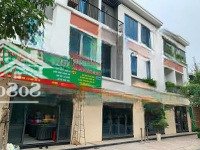 Bán Nhà 1 Trệt 2 Lầu Hoàn Công Đầy Đủ 1 Căn Duy Nhất Xuất Ngoại Giao