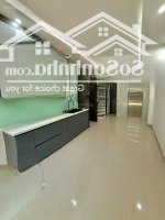 Cực Hiếm - Ở Hay Cho Thuê Đều Phù Hợp, Nhà Hoàng Quốc Việt, 38M, 7T, Thang Máy - 7Tỷ9
