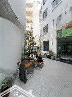 Bán Toà Nhà Đường Nguyễn Chí Thanh, Đang Khai Thác Rất Tốt. Dt: 16X18M. 35 Tỷ