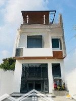 Nhà Gần Vòng Xoay Hiệp Thành 3, Diện Tích Siêu Đẹp, (5.7 X 25), Tổng 141,5M2, Nhà Full Nội Thất