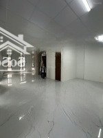 Cho Thuê Sàn Văn Phòng 100 M2 Tại Him Lam Vạn Phúc, Đã Ngăn 2 Phòng, Văn Phòng Mới Đẹp