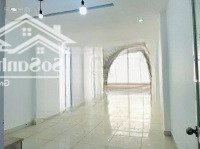 Nhà Cho Thuê Nguyên Căn Góc 2. Mặt Tiền Đường 3/2, P14, Quận 10 (Kdtd)