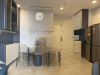 Bán Căn Hộ 2 Phòng Ngủ 2 Vệ Sinhtại Vinhomes Golden River Ba Son, Tòa A1, 12 Tỷ, 70M2, View Đẹp, Nhiều Tiện Ích