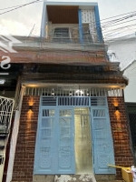 Gấp Lắm Rồi. Nhà 45M2 Đoàn Văn Bơ Gần Nguyễn Tất Thành. Xây 1 Trệt 2 Lầu Giá Bán 2Tỷ 650. Sổ Sẵn Hẻm 5M