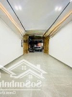 Có 1 0 2! Trần Quốc Hoàn, Mặt Tiền Rộng, Vỉa Hè, Thông Sàn, Thang Máy, Kinh Doanh Tốt 68M X 6T