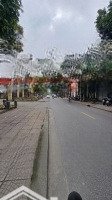 Bán Đất Mặt Phố 180M2, 2 Mặt Thoáng, Ô Tô Tránh, Gần Vinhomes, Xây Văn Phòng, Kinh Doanh Đỉn
