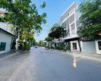 Bán Đất Biệt Thự Khu Kim Sơn Quân 7,Diện Tích10 X 20, Giá Bán 26,2 Tỷ, Sổ Hồng Đường Trước Nhà 14M