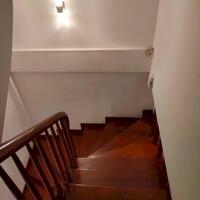 Bán nhà Ái Mộ Bồ Đề 30m 5 tầng chỉ 6.6 tỷ cực rẻ hiếm còn, ngõ oto gần mặt phố sầm uất