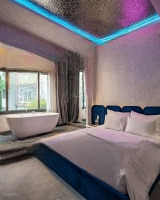 Bán Khách Sạn 6 Tầng Đang Khai Thác Ổn Định Gần 200 Triệu/Tháng