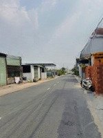 Bán Nhà Mặt Tiền Phú Mỹ Tdm 3 Phòng Ngủ Phòng Sinh Hoạt, Sân Ô Tô Vị Trí Đắc Địa