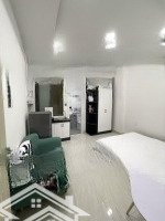 Cho Thuê Căn Hộ Q10_Cửa Sổ Lớn_Thoáng Mát_Có Khu Giặc Sấy Trong Nhà_Gần Tòa Nhà Viettel_Bếp Xa