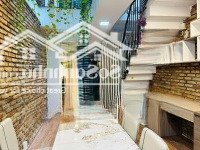 Bán Căn Nhà Siêu Đẹp Gần Biển Đi Bộ Ra Chợ Đêm, Hẻm Oto 4M Đường Hùng Vương, Full Nội Thất
