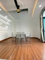 Nhà Mới Cứng Hẻm Xe Hơi Thông Có Thang Máy 6 Tấm 4.6X12M