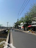 Bán Tòa Nhà Căn Hộ Dịch Vụ Mặt Tiền Phú Định Giáp Q.6