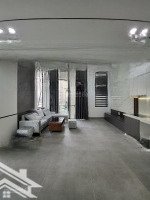 Bán Nhà Riêng Đàm Quang Trung, Long Biên 6 Tầng Thang Máy, Ngõ Ô Tô. Ở Sướng, Giá Cực Chất 10 Tỷ.