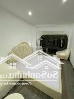 Nhà Đẹp Cạnh Hồ Phương Mai - Thang Máy Xịn - Full Nội Thất - 45M2 Chỉ 9.8 Tỷ.