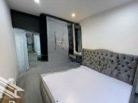 Nhà Đẹp Cạnh Hồ Phương Mai - Thang Máy Xịn - Full Nội Thất - 45M2 Chỉ 9.8 Tỷ.